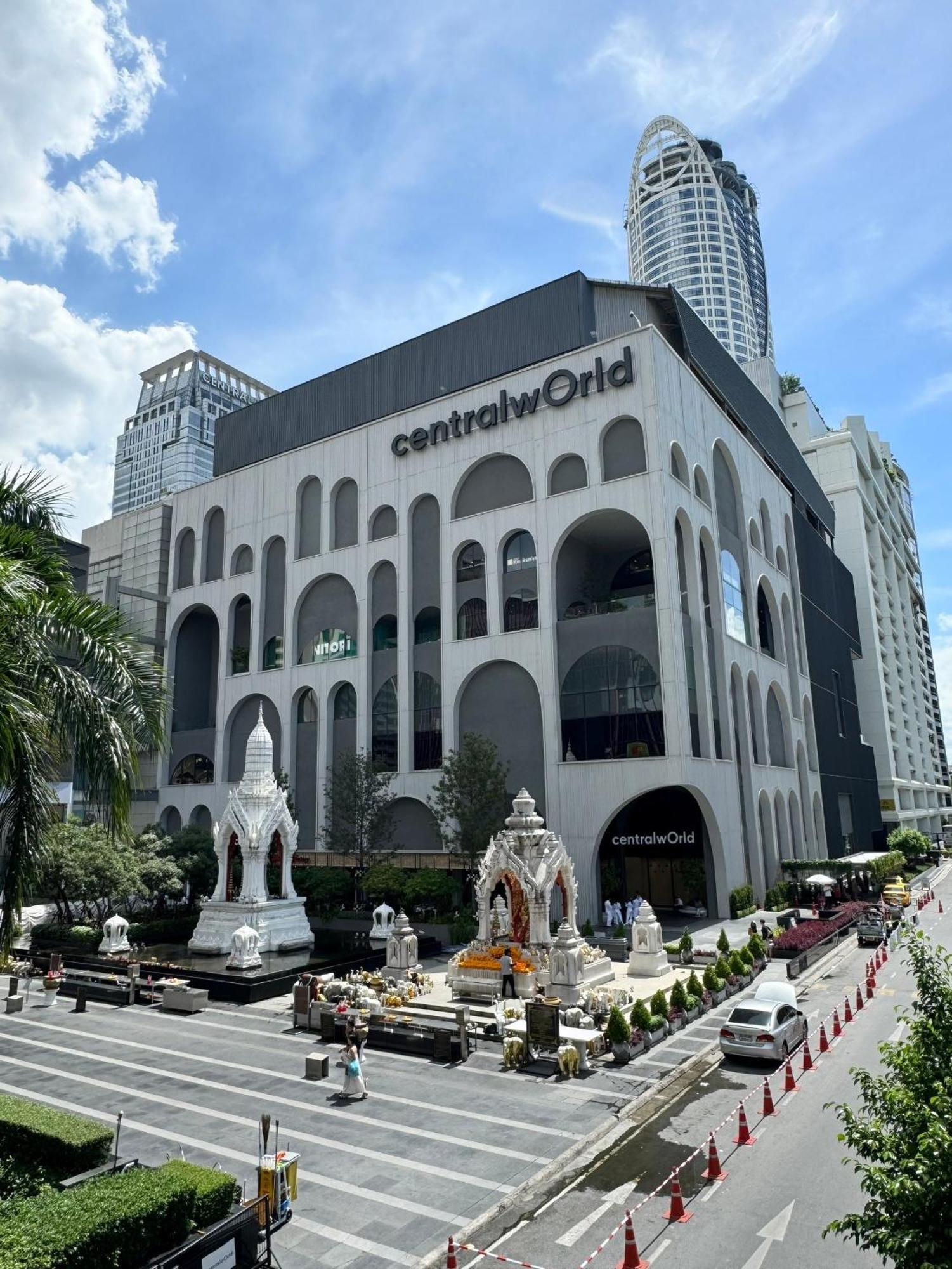 Grand Diamond Condominium Bangkok Exterior photo